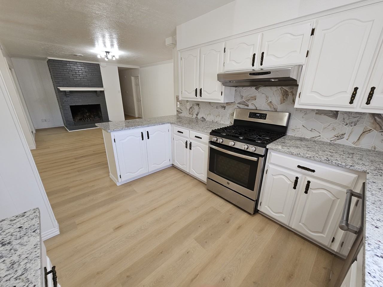 801 Kings Row #NA - Photo 6 of 38