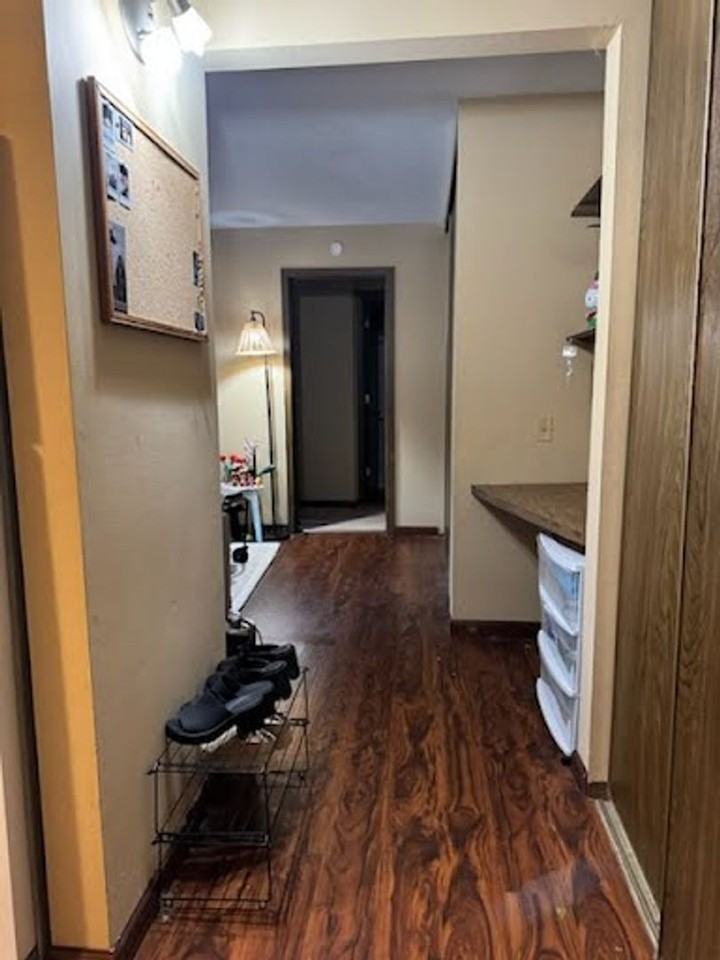 930 Westbrooke Way #2 - Photo 3 of 10