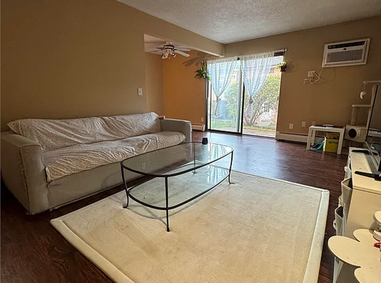 930 Westbrooke Way #2 - Photo 4 of 10