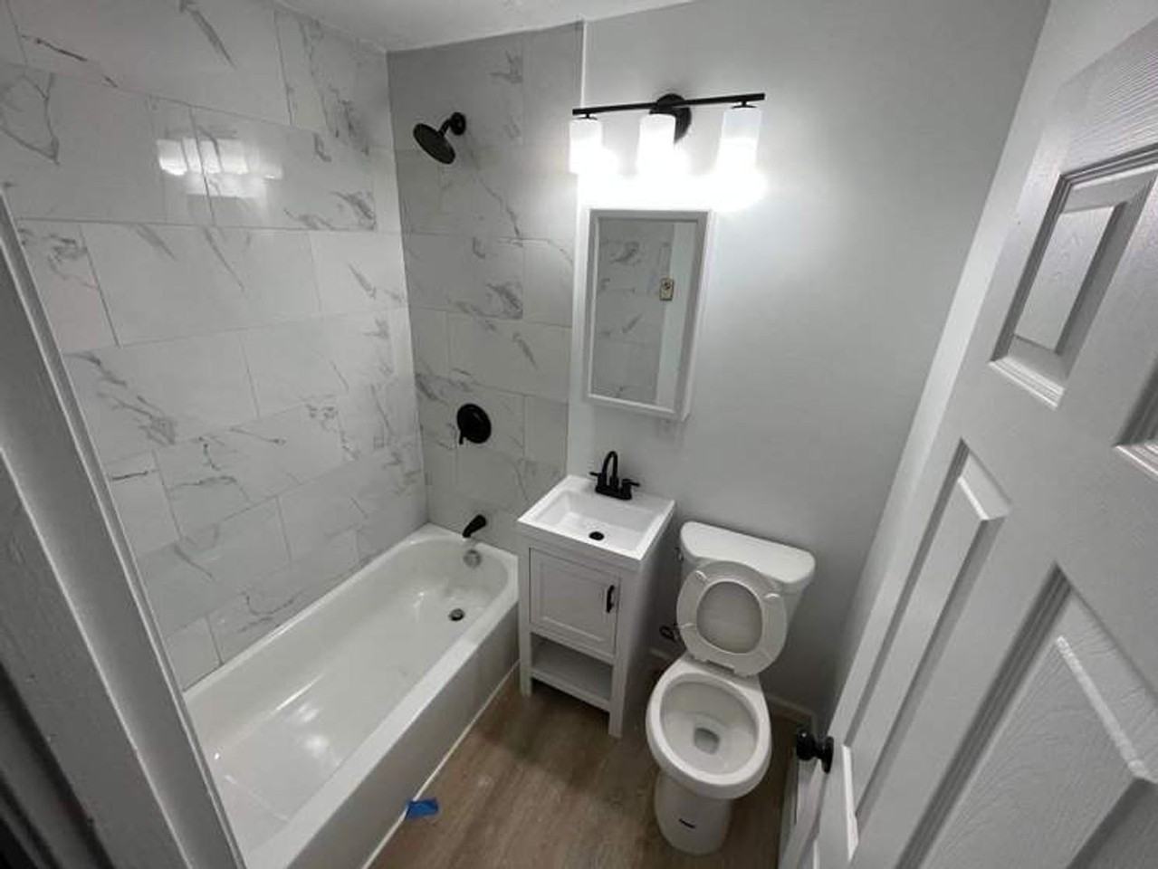 31 Vine Street - Photo 6 of 14