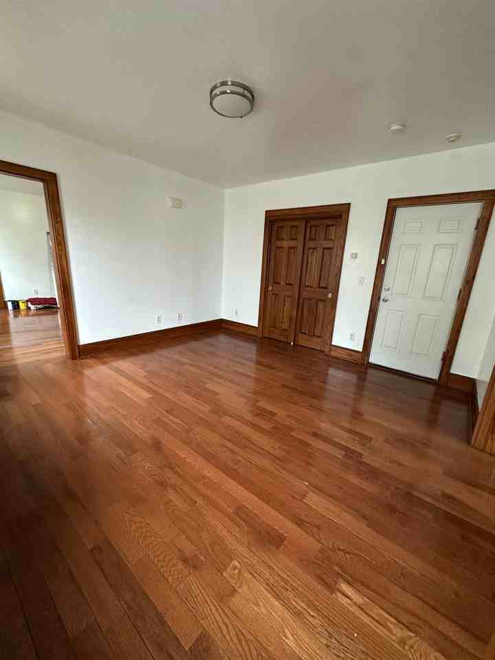 37 Lyman St - Photo 2 of 5