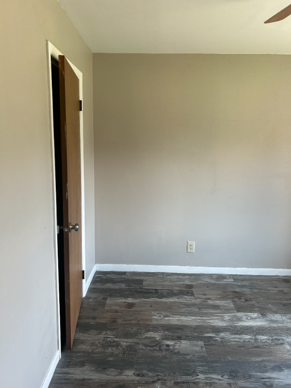 616 S Main St #D1 - Photo 4 of 14