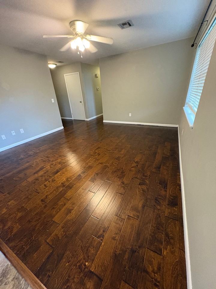 1341 E Brooks St - Photo 3 of 13