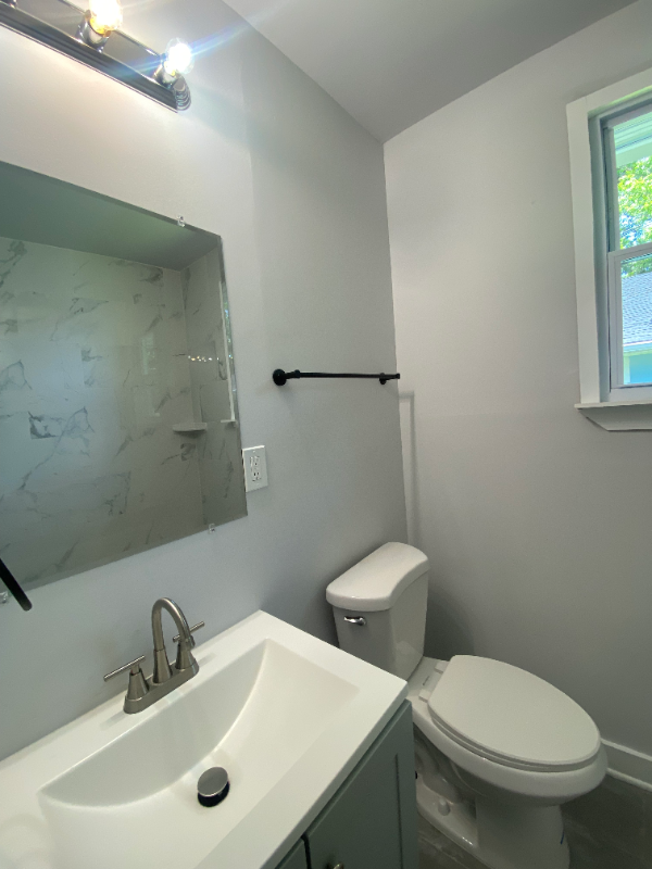 721 Wilson St - Photo 2 of 3