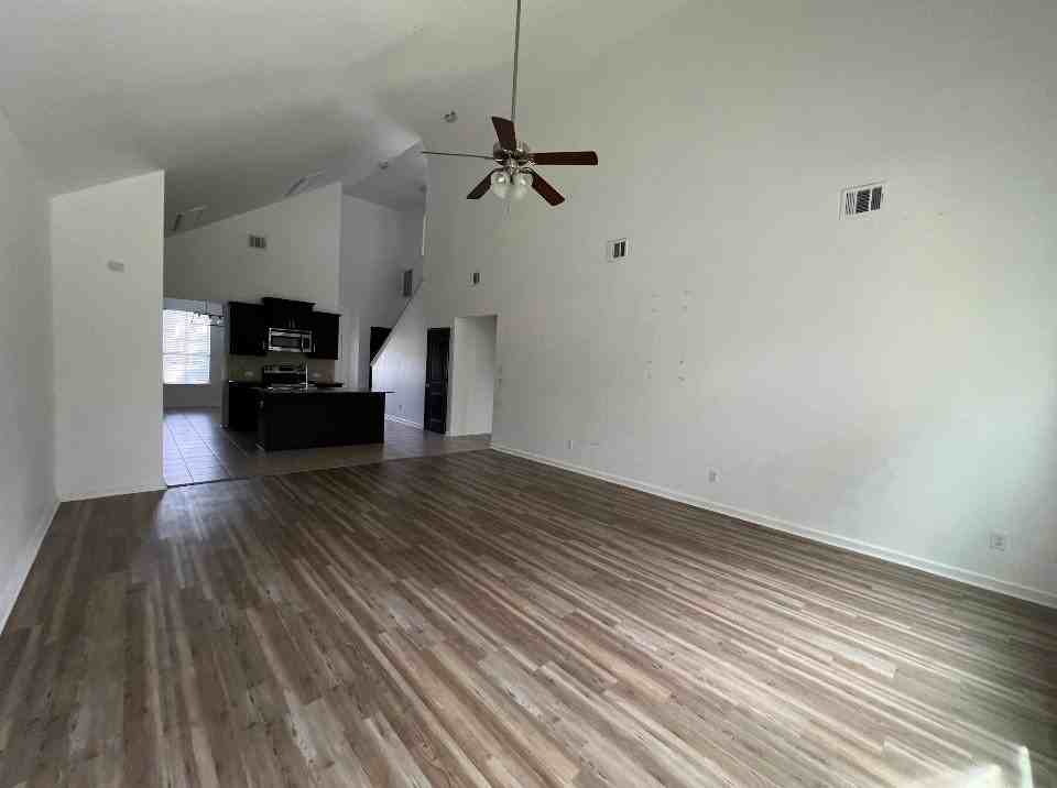10575 Dodger Dr - Photo 4 of 14