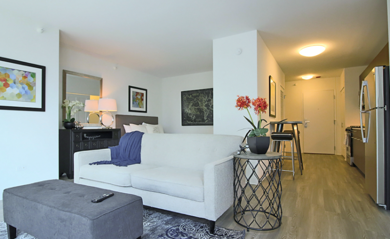 65 W Erie St - Photo 4 of 13