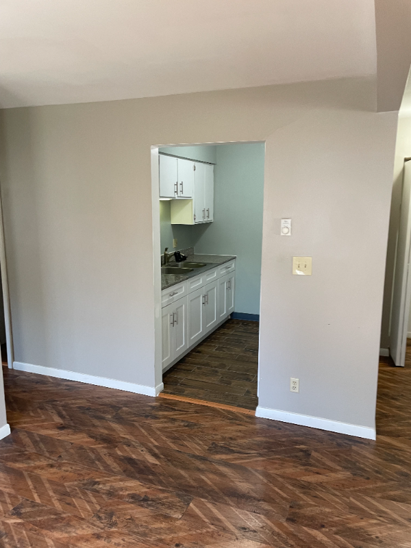 616 S Main St #B2 - Photo 6 of 12