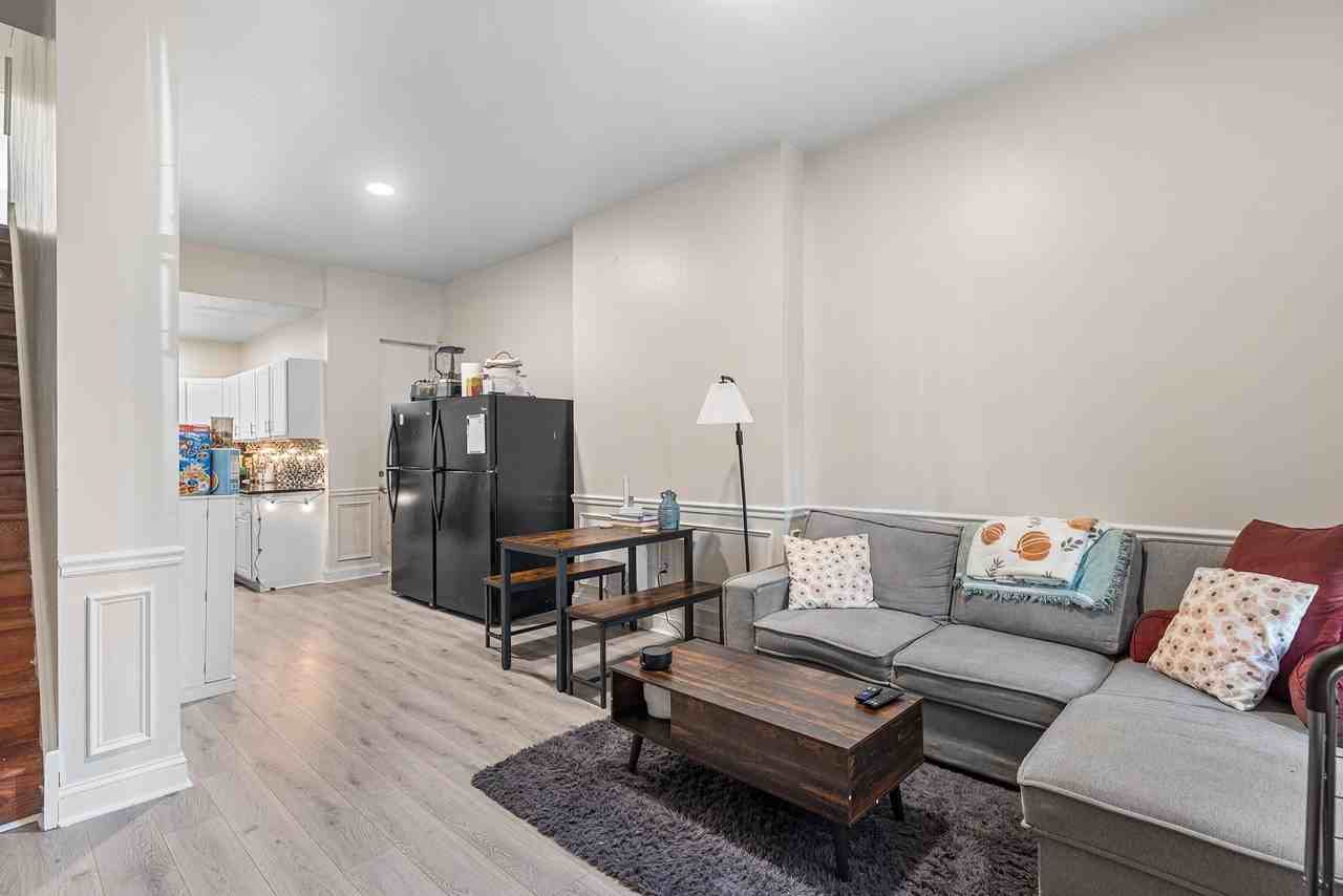 2021 N 16th St - Photo 2 of 9