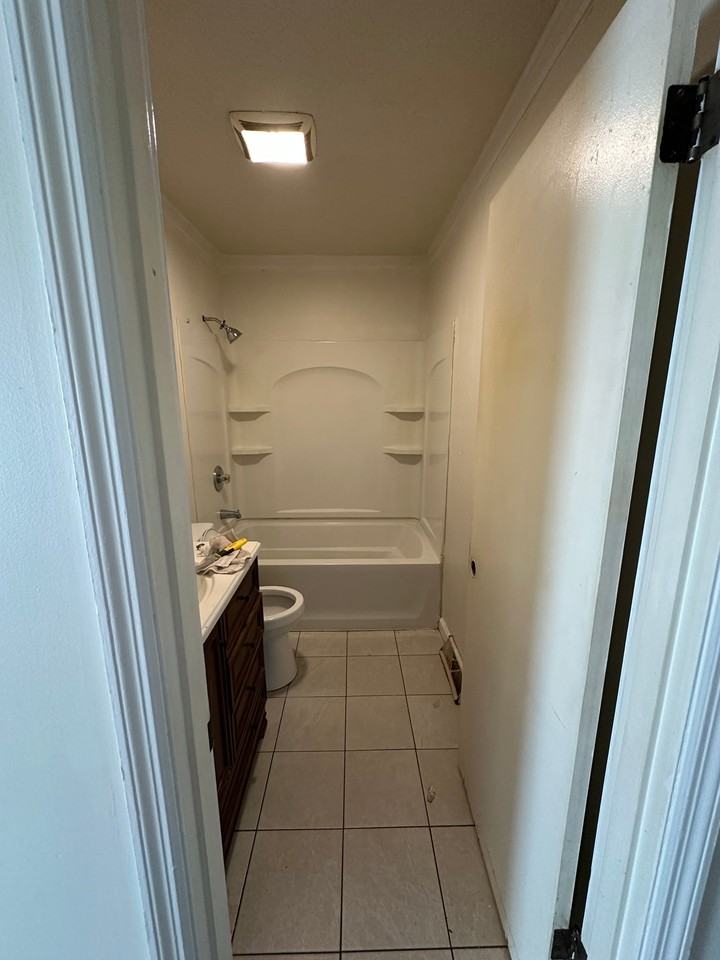 1244 Alexandria Dr #B - Photo 6 of 16