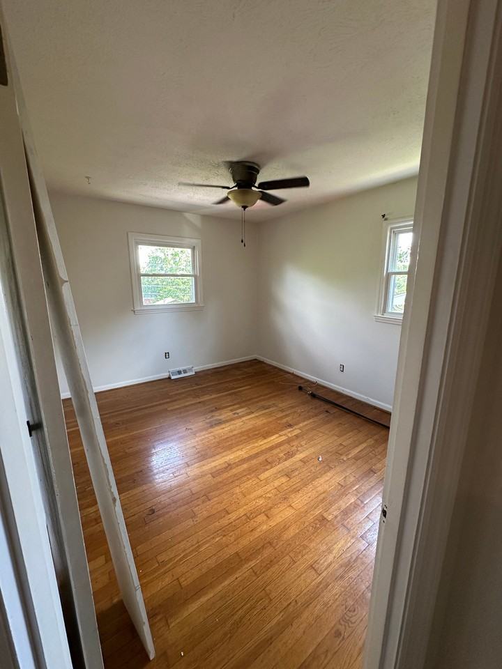1244 Alexandria Dr #B - Photo 7 of 16