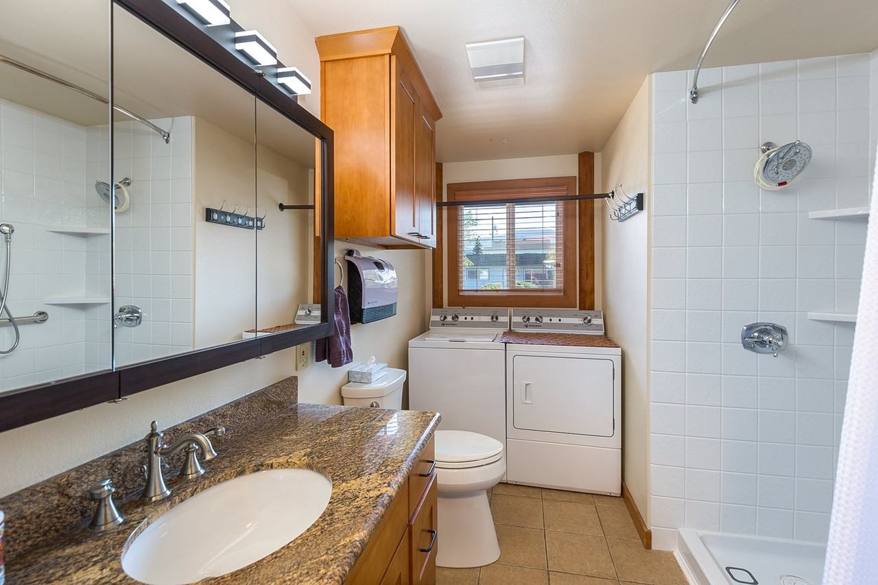 218 W Bell St #A - Photo 7 of 11