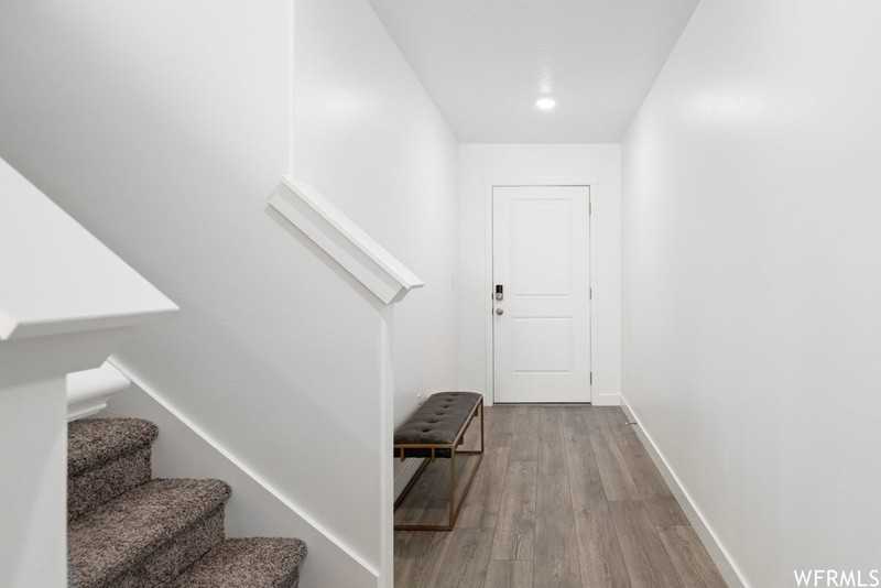 1077 E Jack Dr - Photo 2 of 25