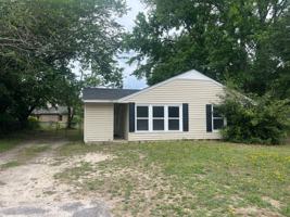 featured image of 132 Taylor St