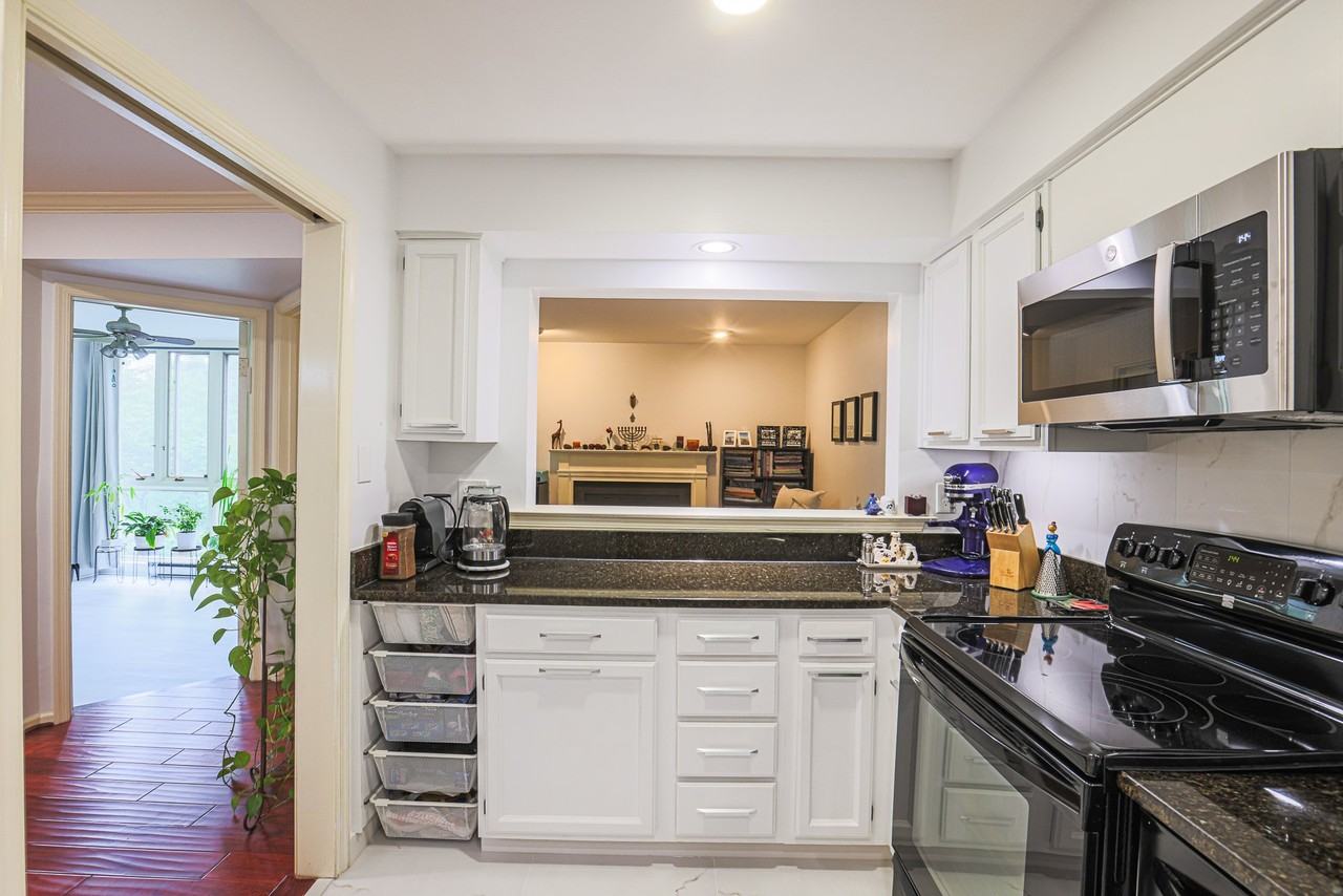 5715 Brewer House Cir #201 - Photo 7 of 20