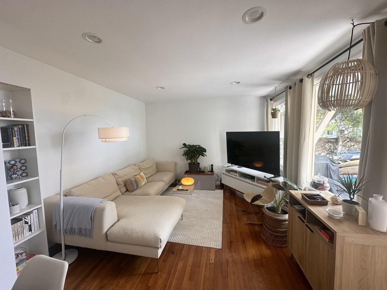 237 Bonair St - Photo 4 of 19
