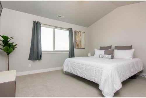 4328 W Quiet Shade Dr - Photo 7 of 10