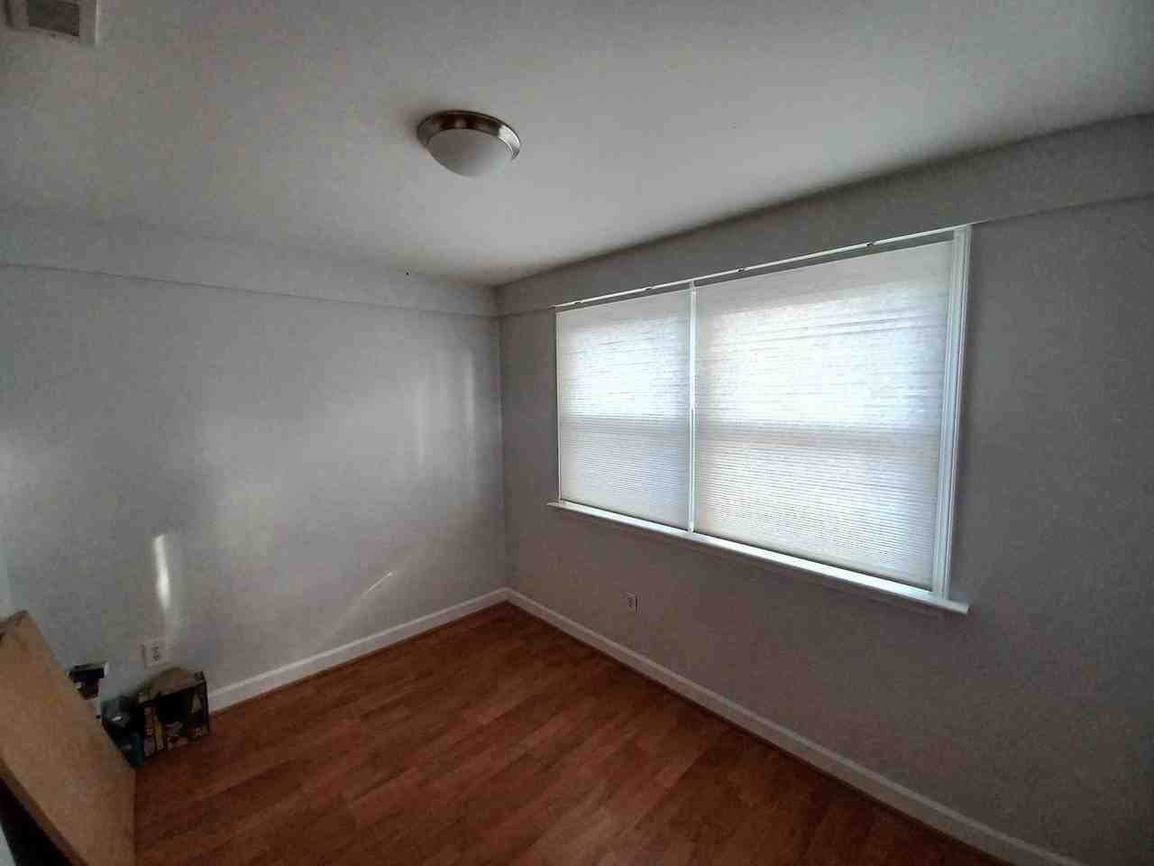 1407 Carter St - Photo 5 of 10