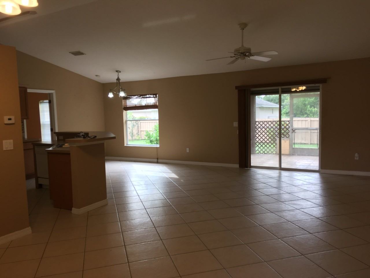 4605 Midland St - Photo 2 of 7