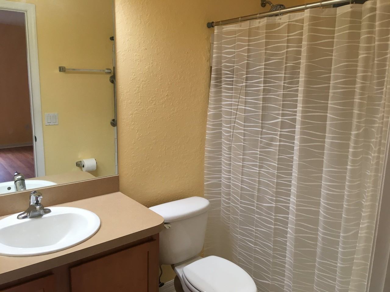 4605 Midland St - Photo 5 of 7