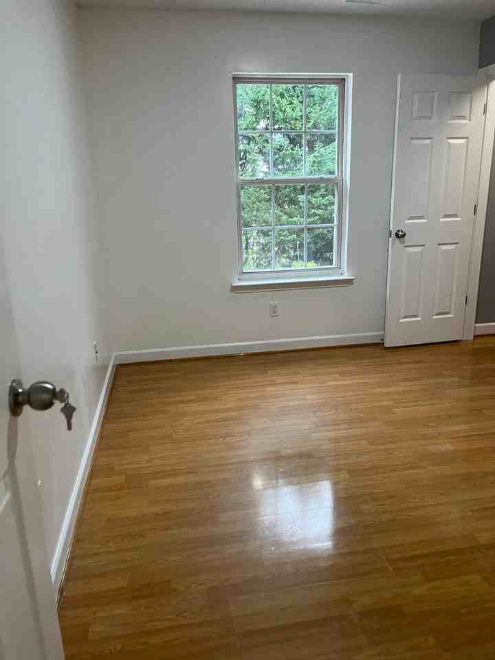 1819 Arligton Ave - Photo 3 of 9