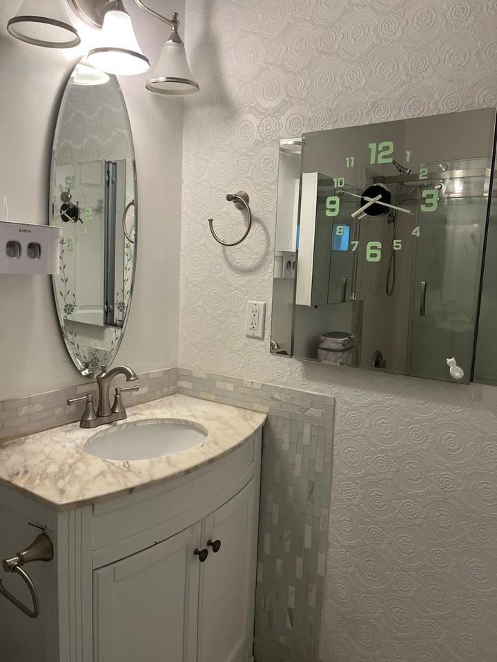 1819 Arligton Ave - Photo 5 of 9