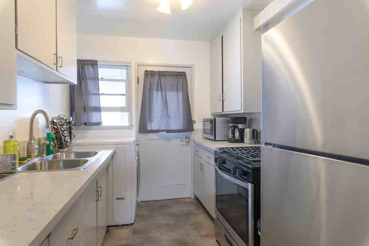 191 E Fillmore St #C - Photo 4 of 16