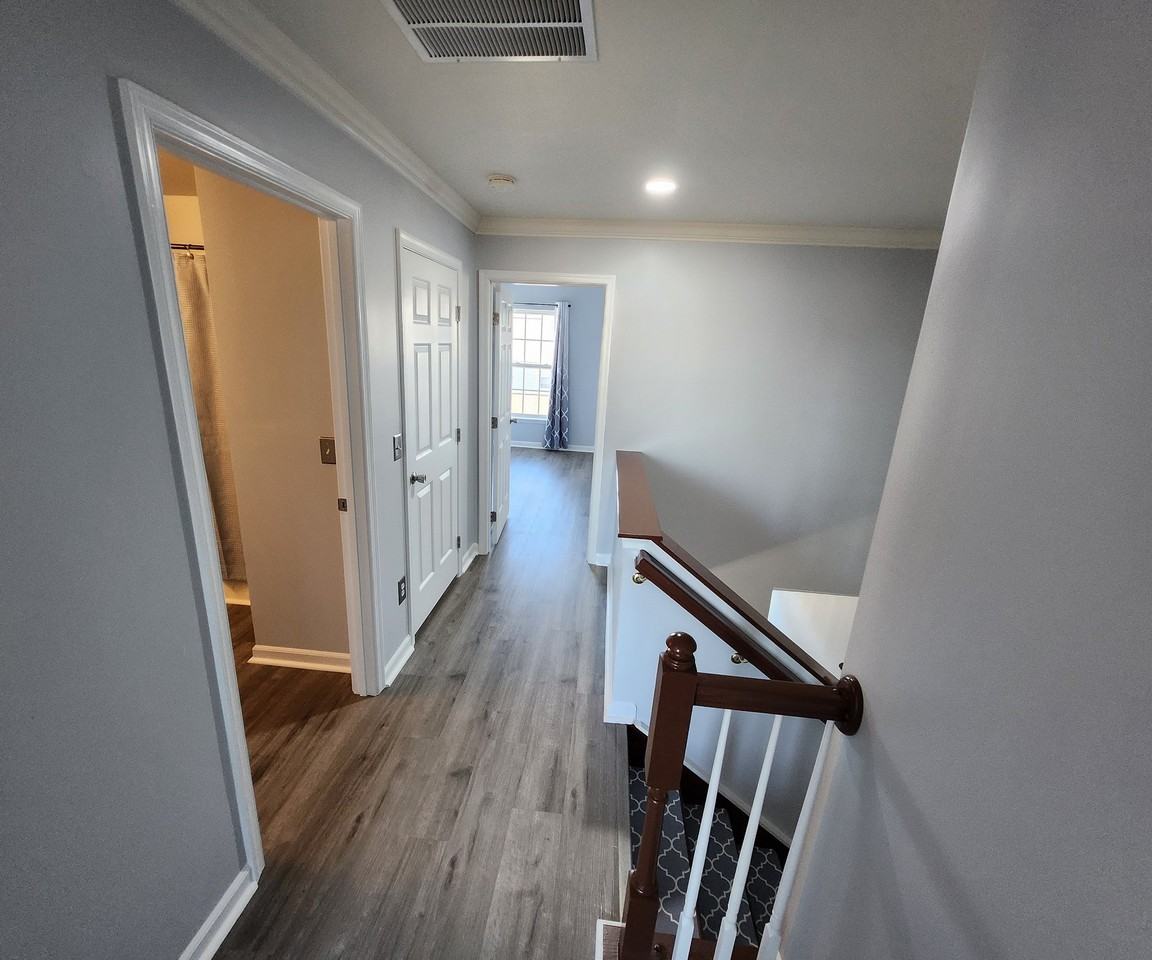 2068 Lockwood Dr - Photo 6 of 20