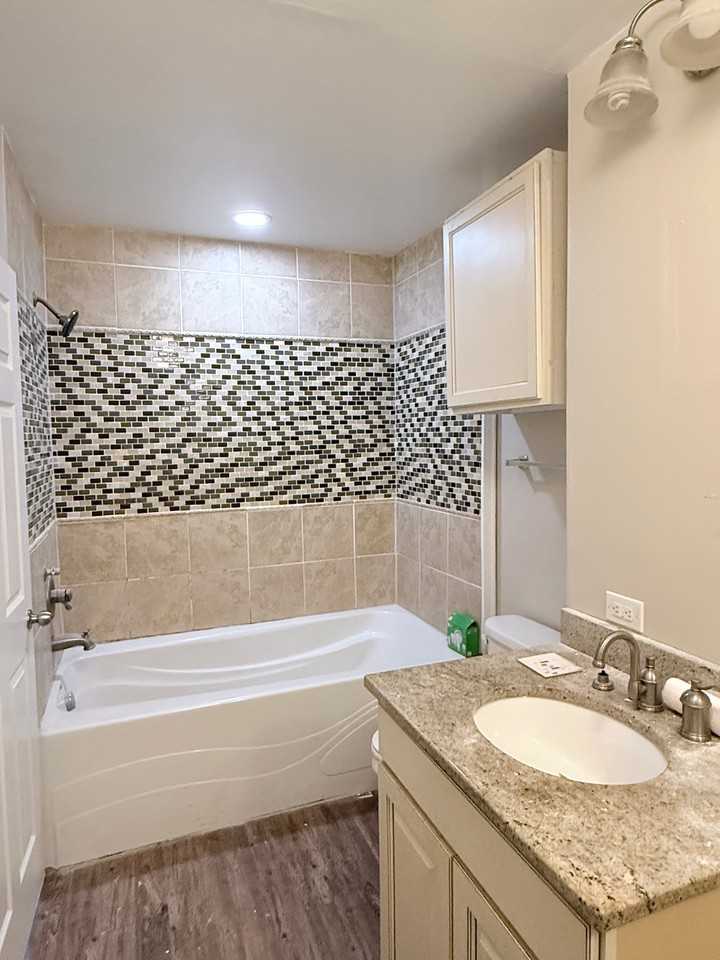 906 E Marine View Dr #1 - Photo 6 of 8
