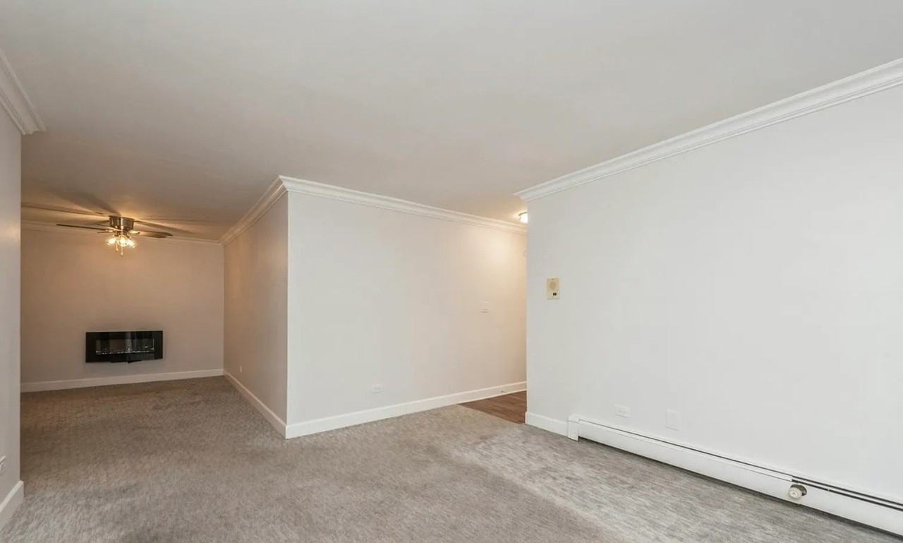1459 N Winslowe Dr #301 - Photo 4 of 9