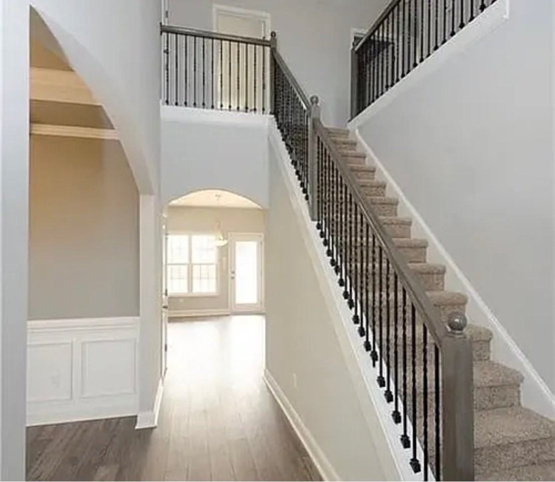 130 Brummel Ct - Photo 2 of 20