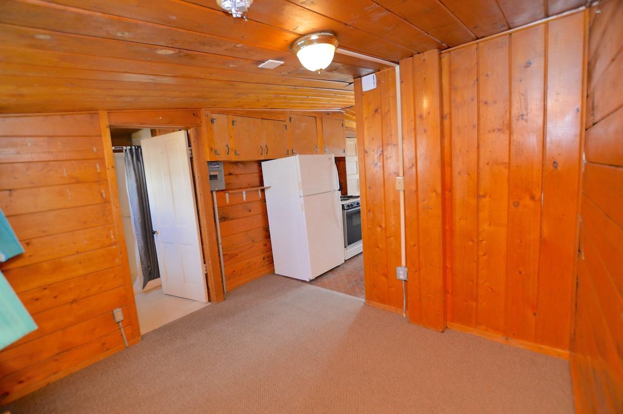 1206 W Tomichi Ave #4 - Photo 6 of 8