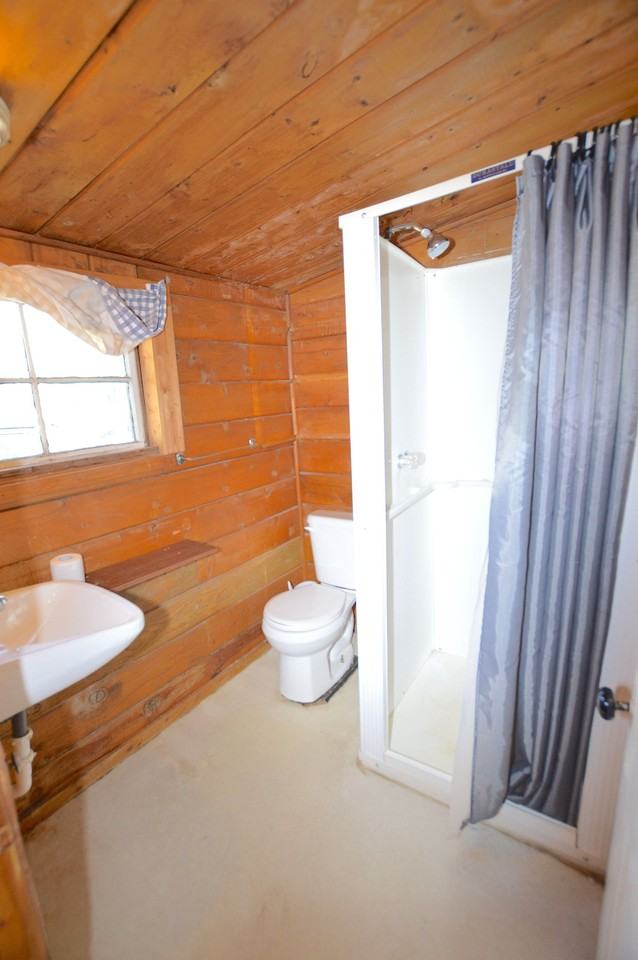 1206 W Tomichi Ave #4 - Photo 7 of 8