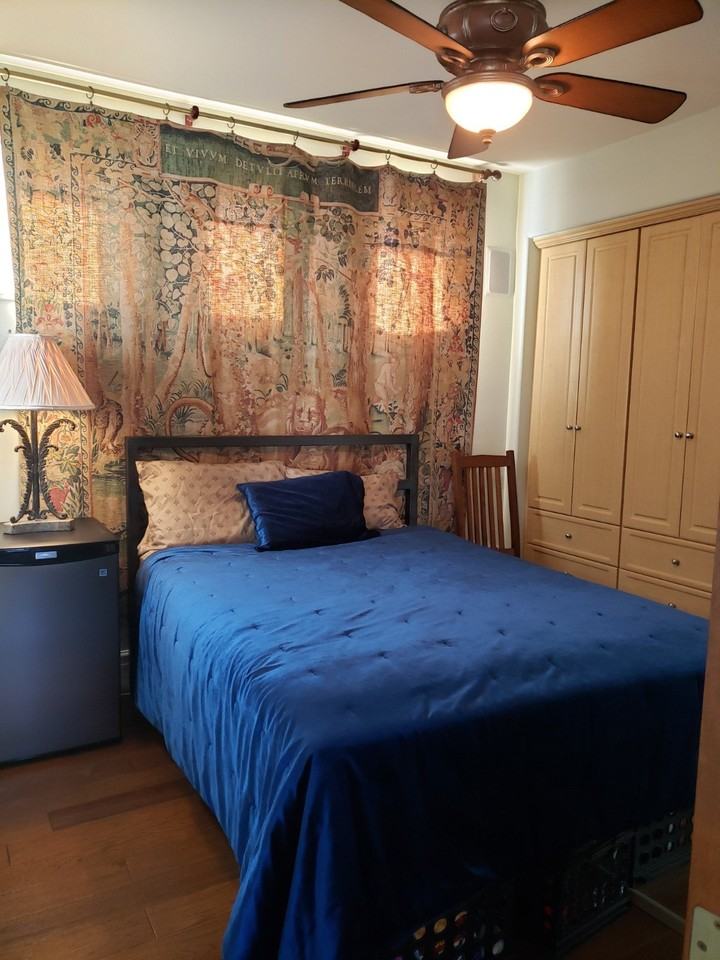 429 Lake St - Photo 2 of 9