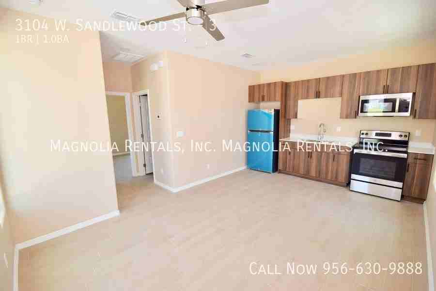 3104 W Sandlewood St #3 - Photo 4 of 9
