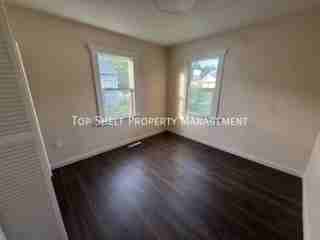 217 E 14th St N - Photo 4 of 12