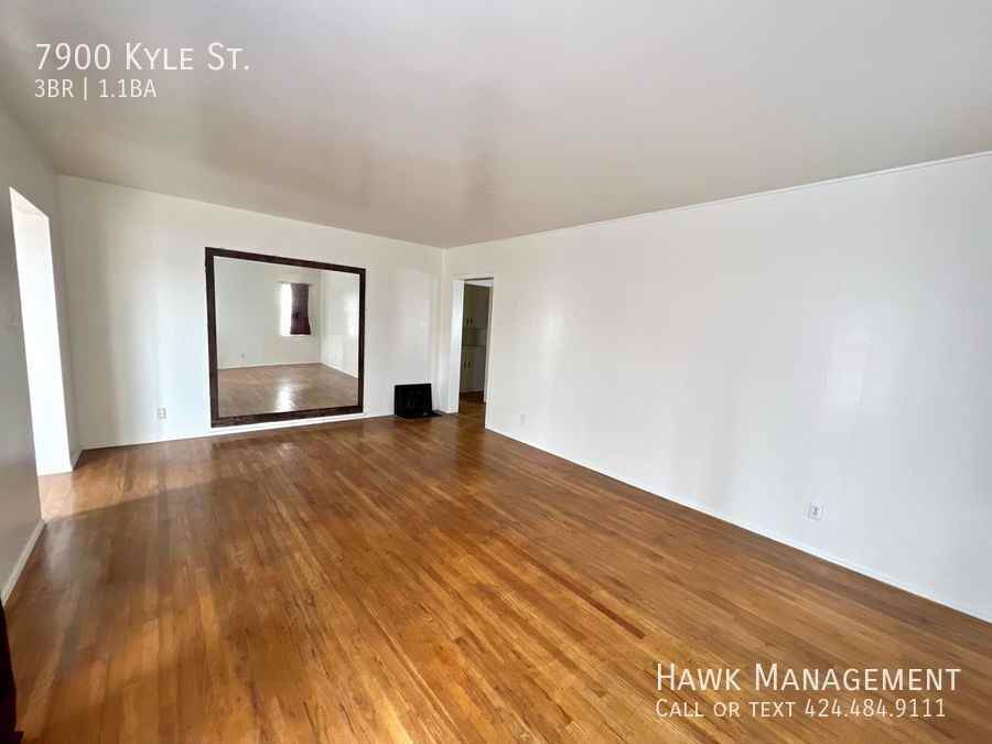 7900 Kyle St - Photo 2 of 18