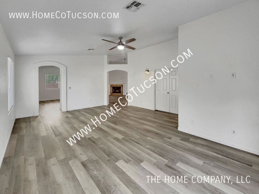 3637 W Stony Point Ct - Photo 6 of 33