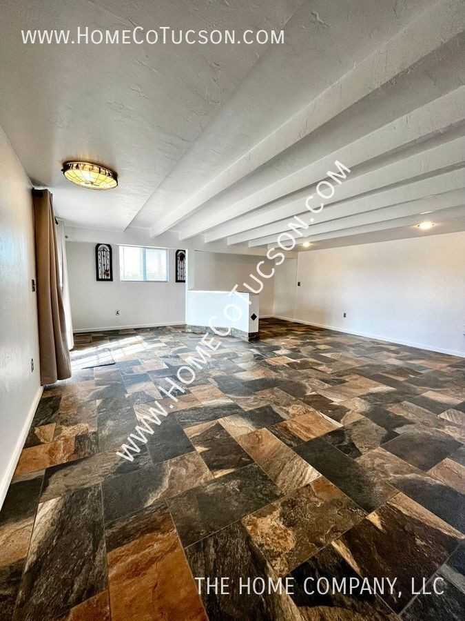 7424 N La Canada Dr - Photo 7 of 26