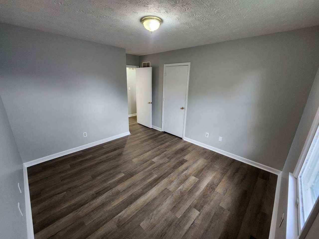 100 Beth Drive - Photo 4 of 10