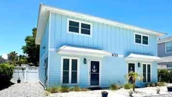 featured image of 835A Ellen St