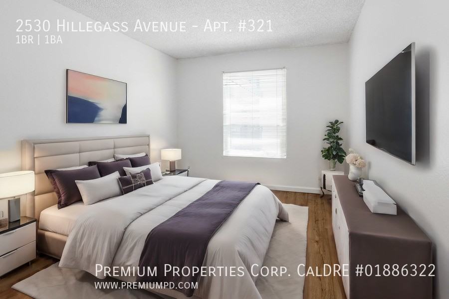 2530 Hillegass Ave #321 - Photo 5 of 46