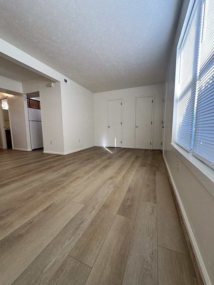1943 Kecoughtan Rd - Photo 6 of 25