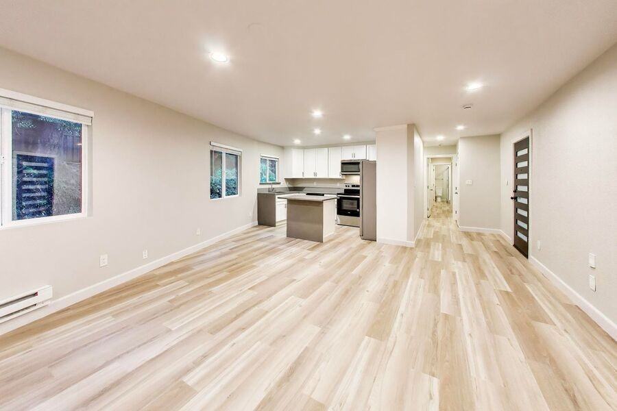 25 Devonshire Blvd #01 - Photo 4 of 23