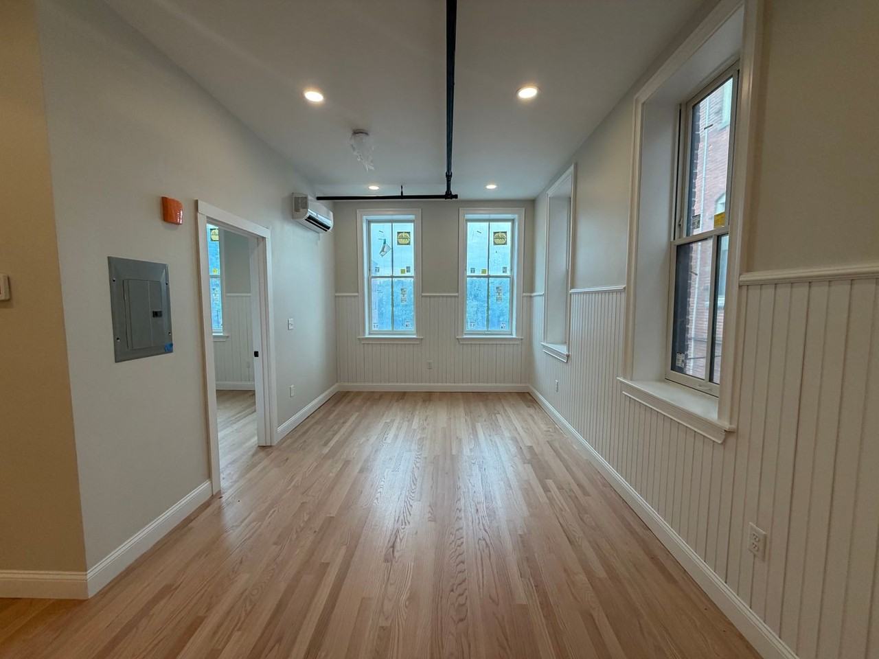 38 Washington St - Photo 5 of 9