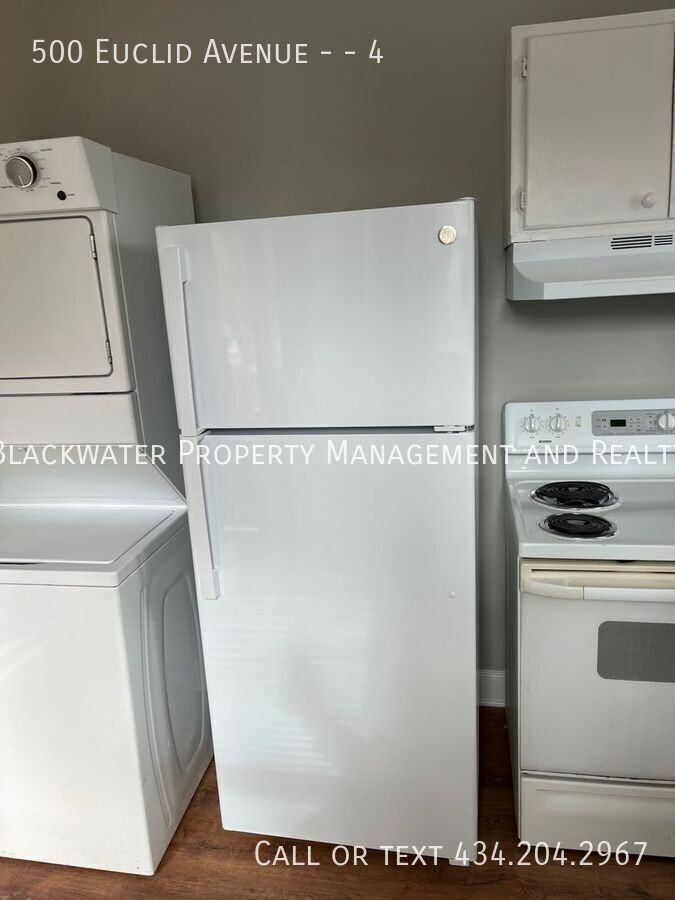 500 Euclid Ave #4 - Photo 4 of 9