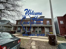 featured image of 23 W Washington St