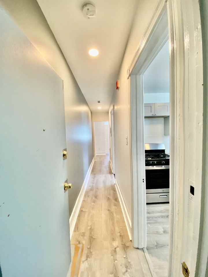 2532 South Broad Street - Photo 4 of 22