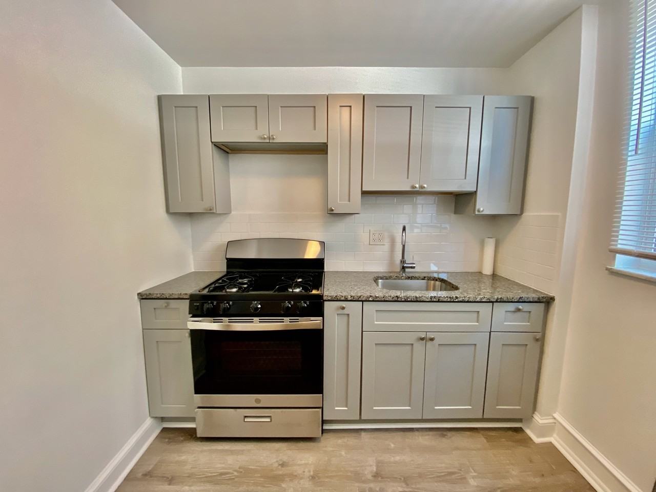 2532 South Broad Street - Photo 6 of 22
