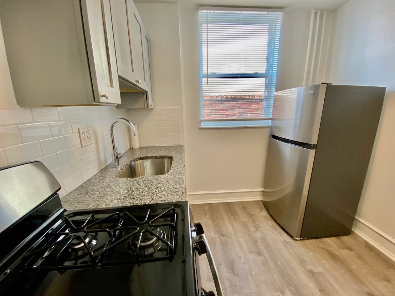 2532 South Broad Street - Photo 7 of 22