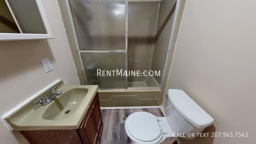 47 Sanford St #5 - Photo 6 of 11